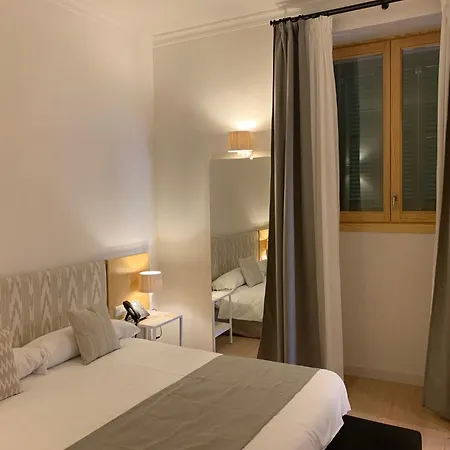 Center Hotel