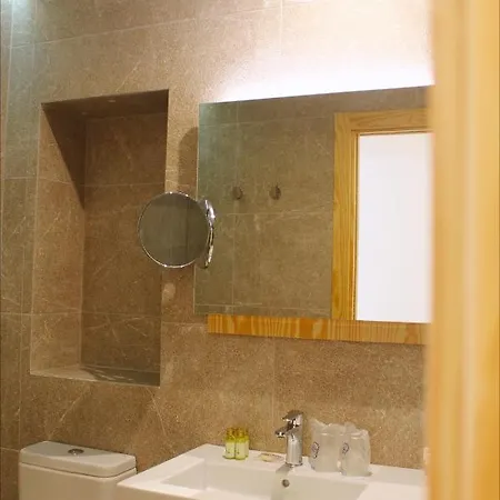 Hotel Center *